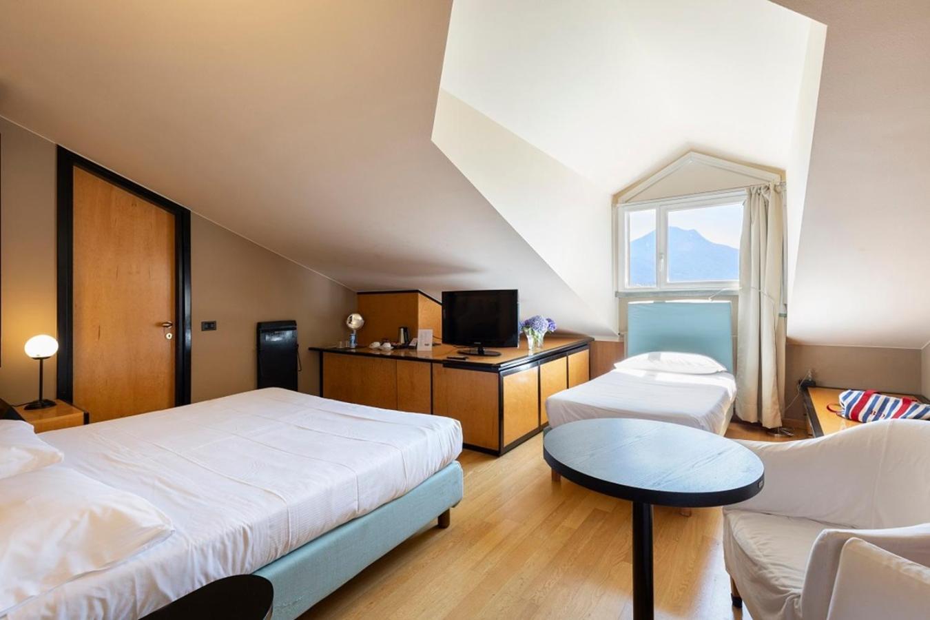 Hotel Ancora Verbania Eksteriør billede