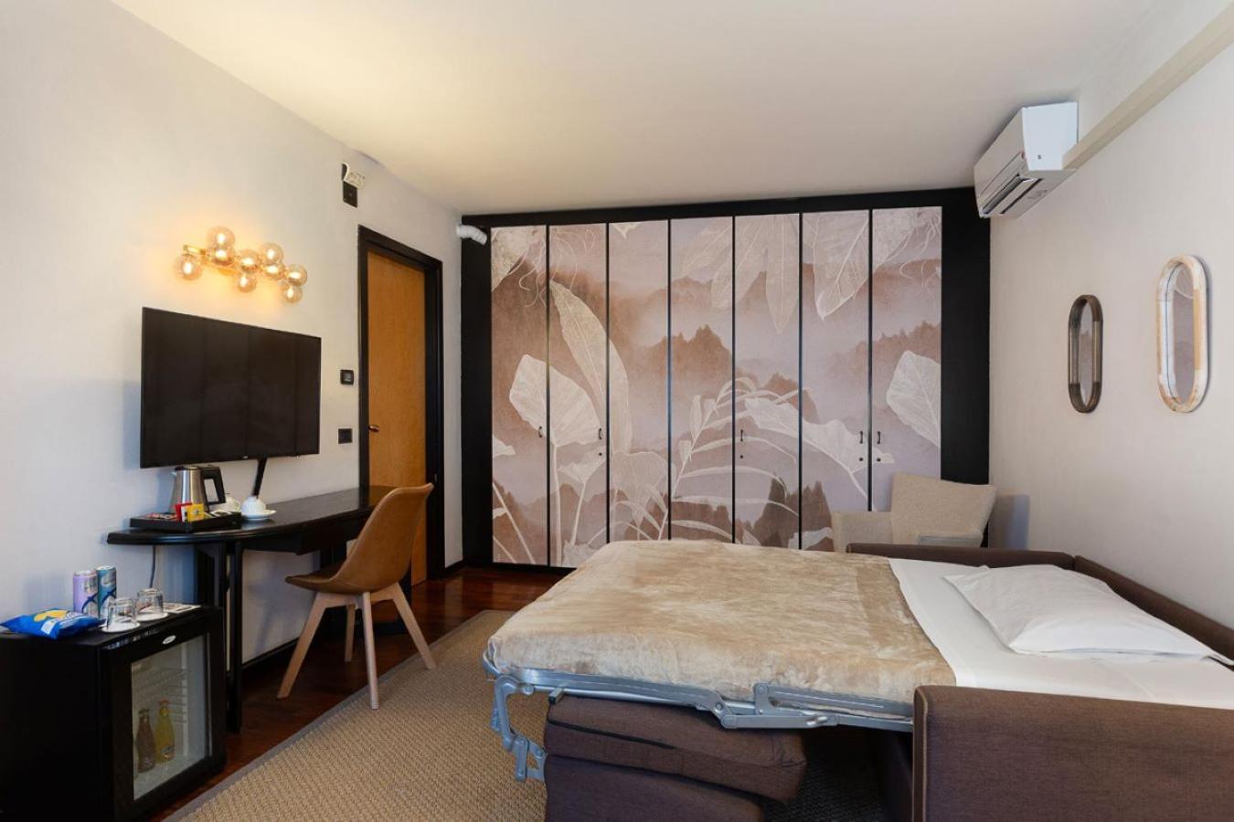 Hotel Ancora Verbania Eksteriør billede
